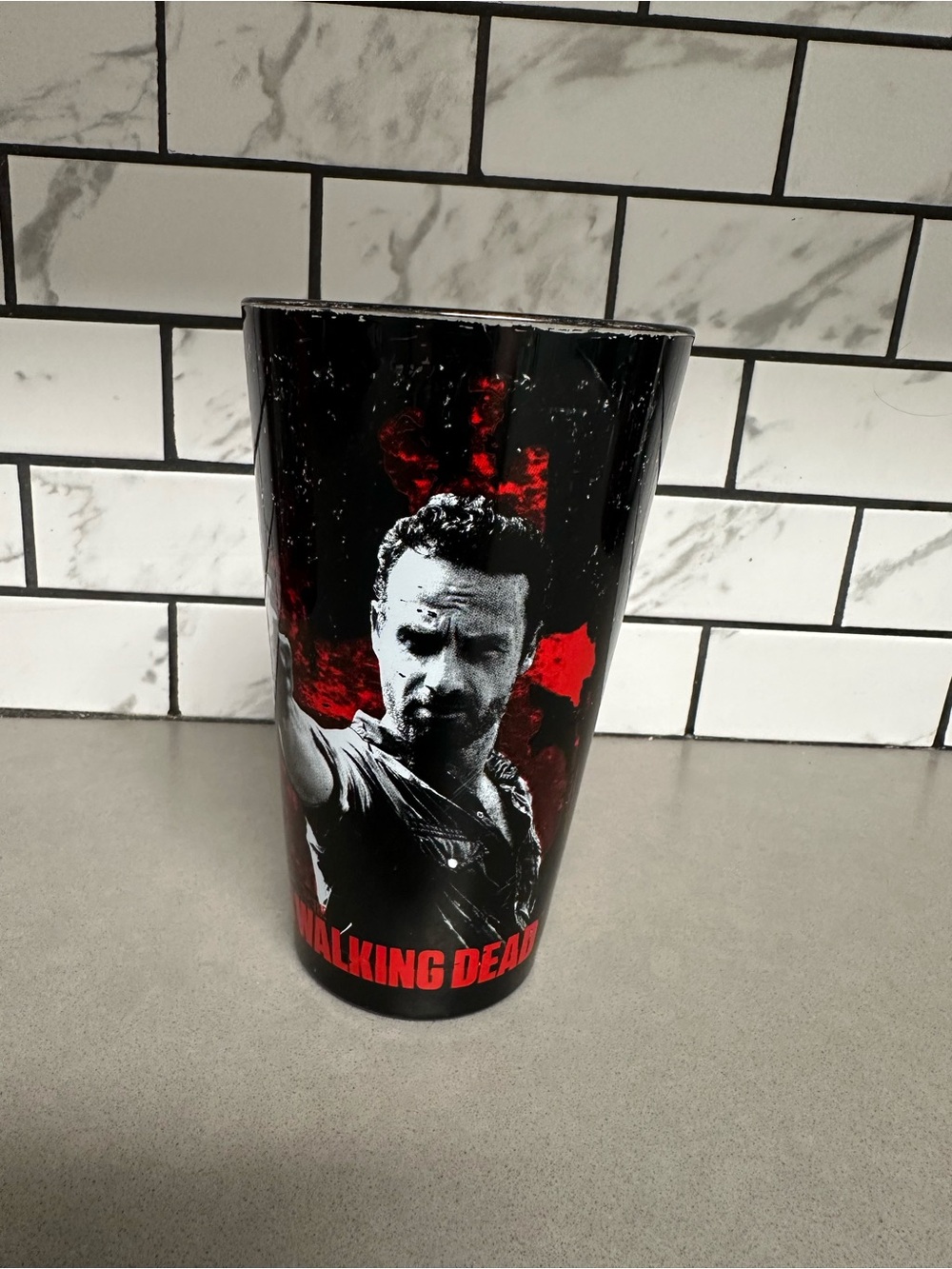 The Walking Dead Black & Red Character Pint Glass